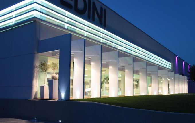 100 से अधिक आकार और रंग यूवी प्रिंट करने योग्य कोटिंग अलुडोंग ब्रांड एसीपी एल्यूमीनियम कम्पोजिट पैनल सिग्नल सजावट के लिए 20